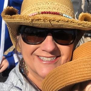 Meet your Posher, Gail